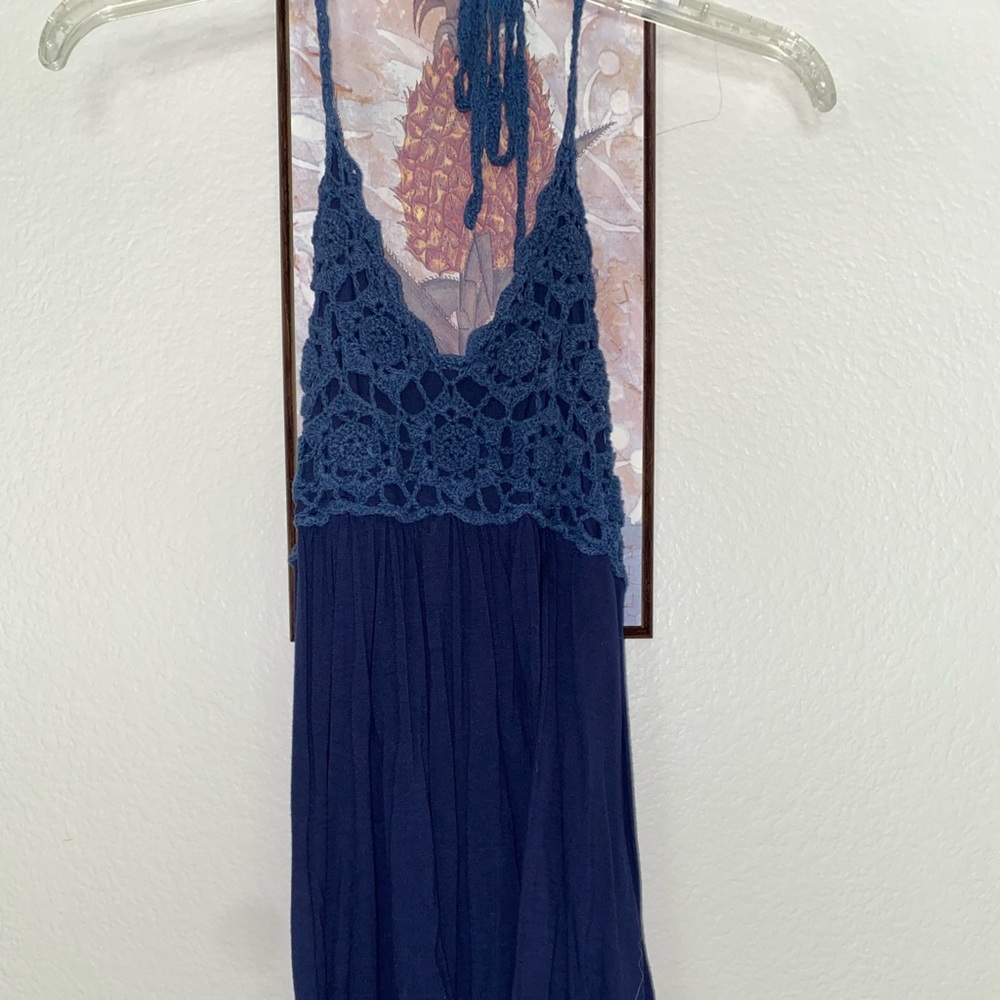 Long halter top cute w skinny jeans!